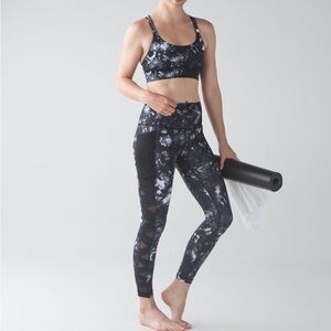 Lululemon Rise and Flow Pant (Full-On Luxtreme), Dusk Dye White Black, Size 10